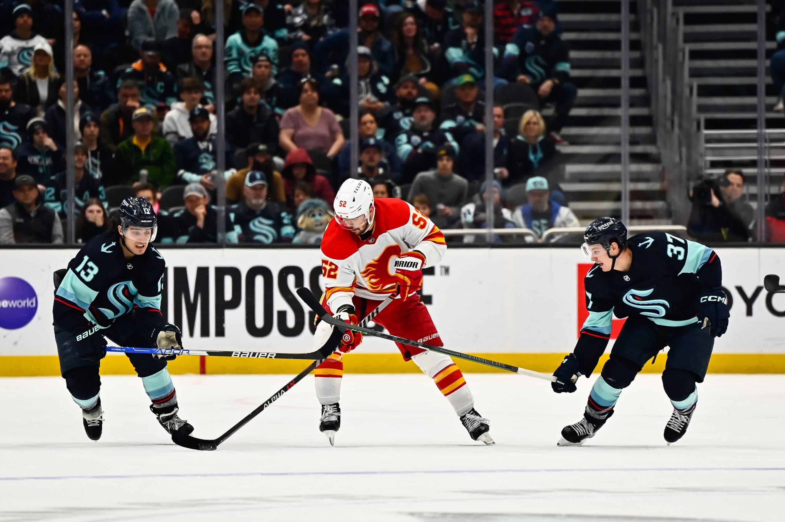 Seattle Kraken forwards Yanni Gourde and Brandon Tanev.